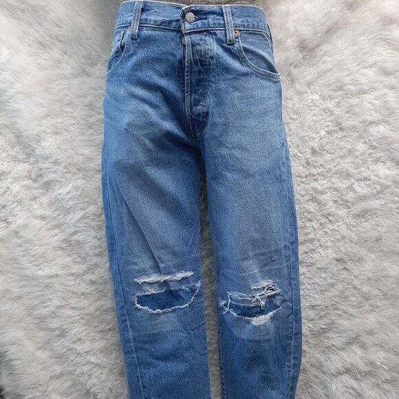 Levi's 501 Man's Blue Straight Legs Fly Buttons Distressed W33/L32 Denim Jeans - Picture 1 of 12